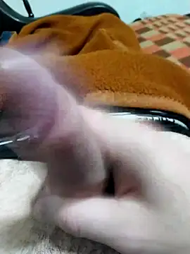 dannyc8 online show from 04-17-26, 07:38