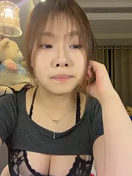 Snapshot of xx132546 chatting on 04-29-26, 12:42 xx132546 online show from 04-29-26, 12:42