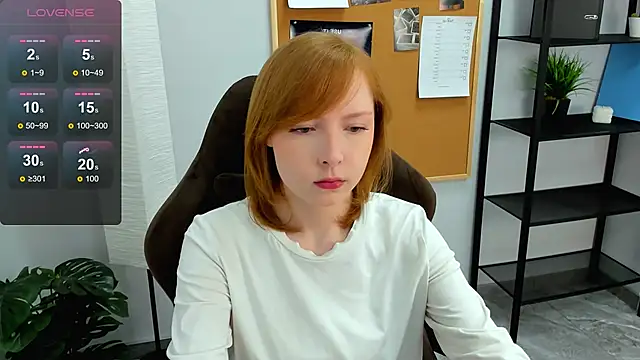Snapshot of CherryCrushLove chatting on 05-12-26, 05:37 CherryCrushLove online show from 05-12-26, 05:37