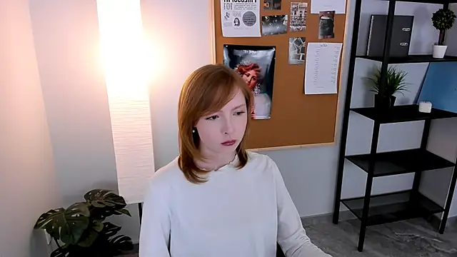 Snapshot of CherryCrushLove chatting on 04-24-26, 06:04 CherryCrushLove online show from 04-24-26, 06:04