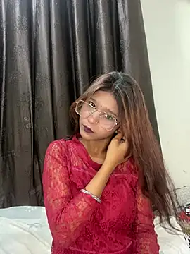 Snapshot of Cutiepie- chatting on 04-09-26, 05:41 Cutiepie- online show from 04-09-26, 05:41