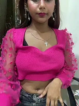 Snapshot of Cutiepie- chatting on 04-28-26, 02:27 Cutiepie- online show from 04-28-26, 02:27