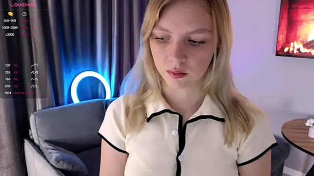Snapshot of PatriciaaReed chatting on 06-08-26, 06:03 PatriciaaReed online show from 06-08-26, 06:03