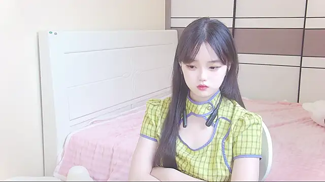 Snapshot of NINI531 chatting on 05-06-26, 11:14 NINI531 online show from 05-06-26, 11:14