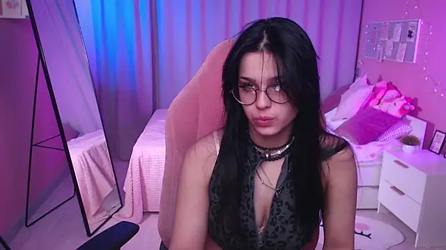 Snapshot of Jane_Fondaaa chatting on 05-18-26, 07:46 Jane Fondaaa online show from 05-18-26, 07:46
