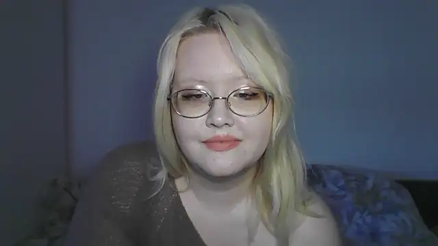 Snapshot of Elayne_Sweet chatting on 05-10-26, 06:06 Elayne Sweet online show from 05-10-26, 06:06