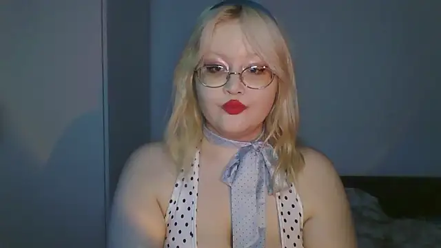 Snapshot of Elayne_Sweet chatting on 05-24-26, 06:02 Elayne Sweet online show from 05-24-26, 06:02