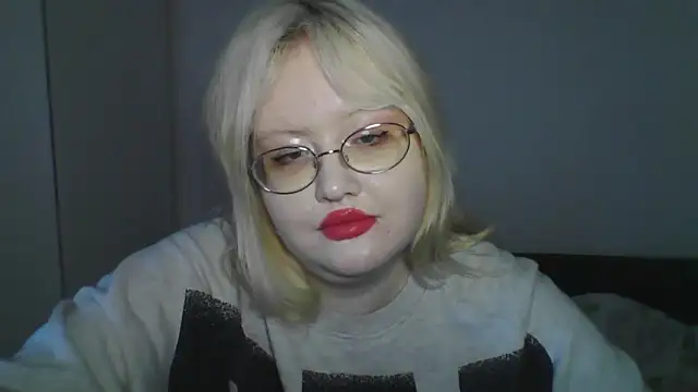 Snapshot of Elayne_Sweet chatting on 05-13-26, 06:09 Elayne Sweet online show from 05-13-26, 06:09