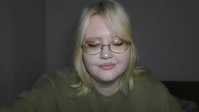 Snapshot of Elayne_Sweet chatting on 05-07-26, 06:06 Elayne Sweet online show from 05-07-26, 06:06