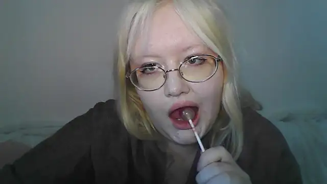 Snapshot of Elayne_Sweet chatting on 04-09-26, 08:09 Elayne Sweet online show from 04-09-26, 08:09