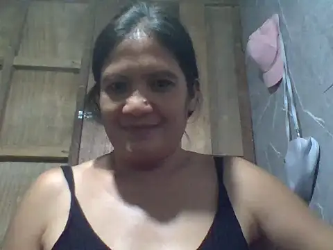 Snapshot of PinayZaira chatting on 07-26-26, 12:01 PinayZaira online show from 07-26-26, 12:01