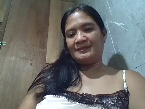 Snapshot of PinayZaira chatting on 07-25-26, 11:55 PinayZaira online show from 07-25-26, 11:55