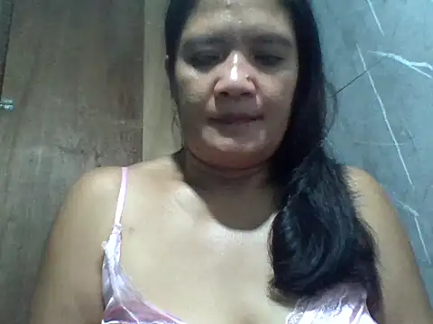 Snapshot of PinayZaira chatting on 07-12-26, 04:52 PinayZaira online show from 07-12-26, 04:52