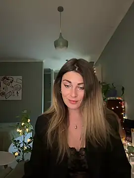 Snapshot of Rita_Tease chatting on 04-02-26, 05:41 Rita Tease online show from 04-02-26, 05:41