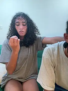 Snapshot of Sun_lynx_Love chatting on 05-04-26, 09:28 Sun lynx Love online show from 05-04-26, 09:28