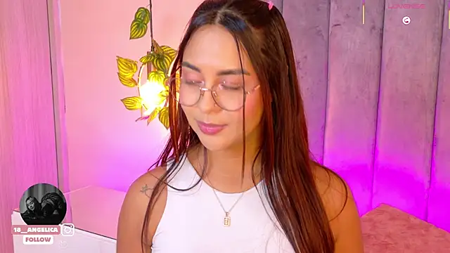 Snapshot of angelicaa_garcia chatting on 07-14-26, 11:27 angelicaa garcia online show from 07-14-26, 11:27