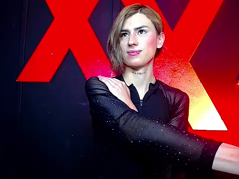 Snapshot of AlanFox1 chatting on 04-05-26, 01:18 AlanFox1 online show from 04-05-26, 01:18