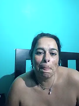 Snapshot of lucianamorocha chatting on 04-28-26, 12:20 lucianamorocha online show from 04-28-26, 12:20