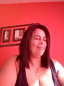 Snapshot of lucianamorocha chatting on 05-12-26, 04:46 lucianamorocha online show from 05-12-26, 04:46