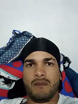 Snapshot of Nicolas_Moncadas chatting on 04-16-26, 06:08 Nicolas Moncadas online show from 04-16-26, 06:08