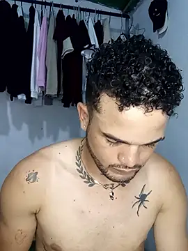 Snapshot of Nicolas_Moncadas chatting on 04-11-26, 05:05 Nicolas Moncadas online show from 04-11-26, 05:05