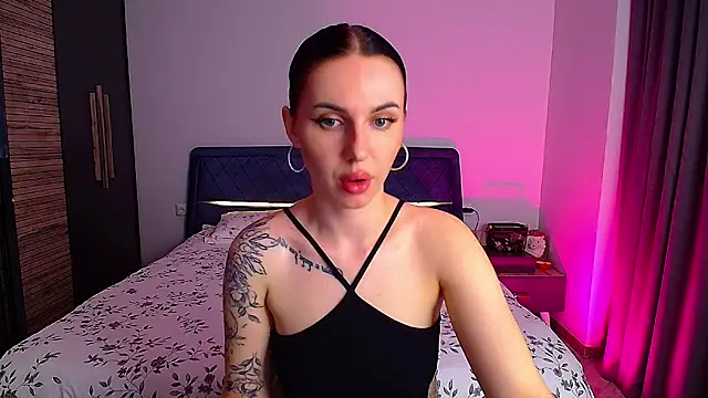 Sour Berry  online show from 04-03-26, 04:46