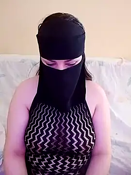 Queen Lola online show from 04-01-26, 01:52