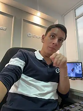 Snapshot of Liam_Fiire chatting on 07-03-26, 06:03 Liam Fiire online show from 07-03-26, 06:03
