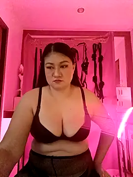 Snapshot of dominalisa chatting on 04-29-26, 10:41 dominalisa online show from 04-29-26, 10:41