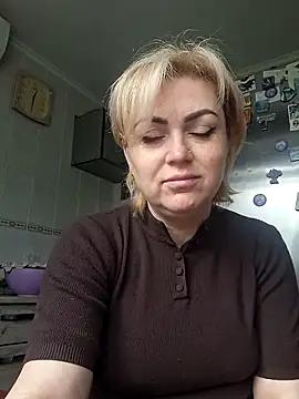 SylvieGold453 online show from 05-30-26, 09:26