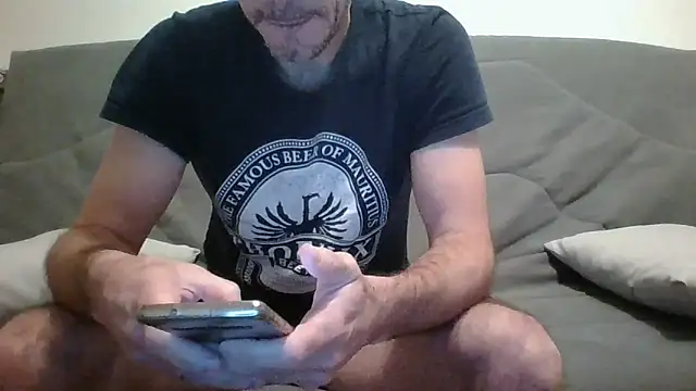 Snapshot of Valmont3340 chatting on 04-30-26, 08:21 Valmont3340 online show from 04-30-26, 08:21