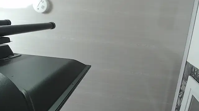 ViviJones online show from 06-19-26, 07:20