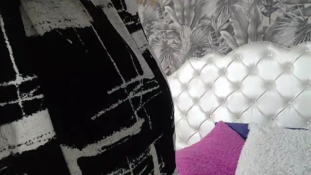 ViviJones online show from 06-06-26, 01:38