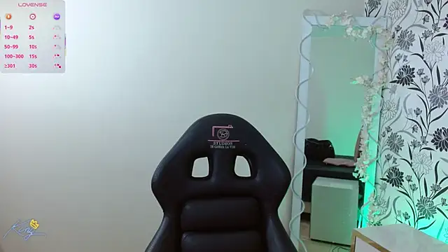 VIOLETTA TAY online show from 04-08-26, 07:04