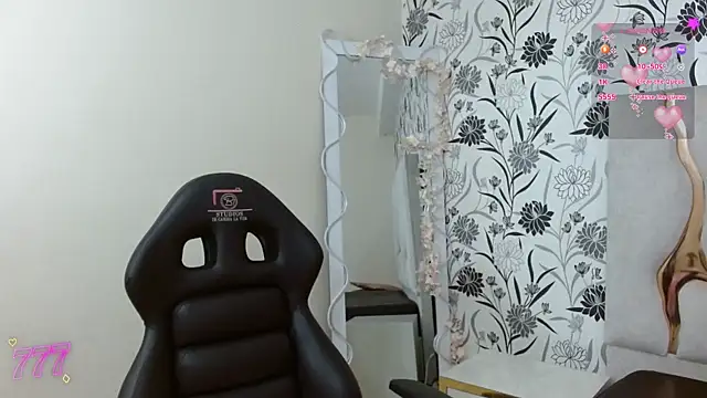 VIOLETTA TAY online show from 04-11-26, 07:06