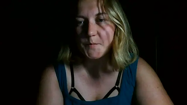 TinaKittyX online show from 06-12-26, 09:34