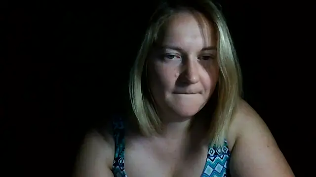 TinaKittyX online show from 06-14-26, 08:43