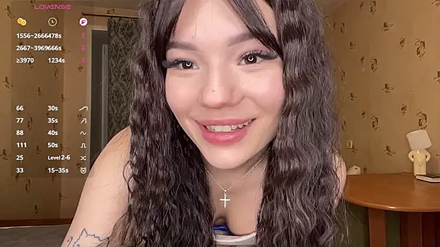 Snapshot of Barbie_Aria chatting on 04-16-26, 04:52 Barbie Aria online show from 04-16-26, 04:52