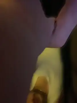 Snapshot of HotTemptation_ chatting on 04-10-26, 06:48 HotTemptation online show from 04-10-26, 06:48