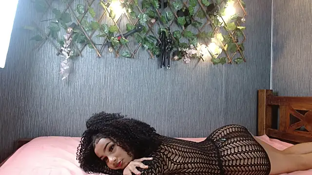 Snapshot of skinny_hot_girls_hard chatting on 04-22-26, 01:23 skinny hot girls hard online show from 04-22-26, 01:23