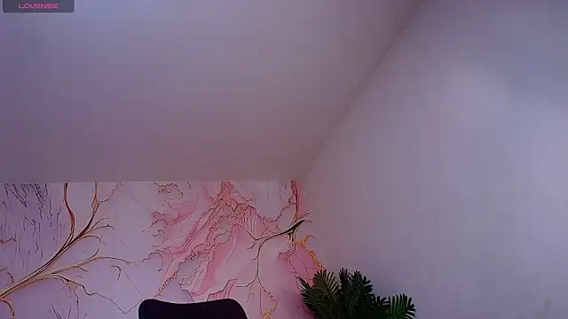cherry latiinn19 online show from 05-01-26, 11:37
