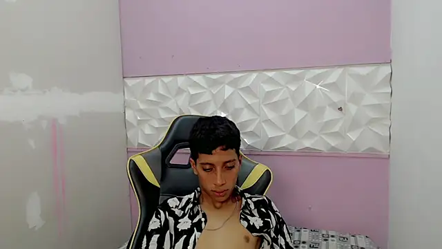 Yei lee  online show from 04-03-26, 04:52