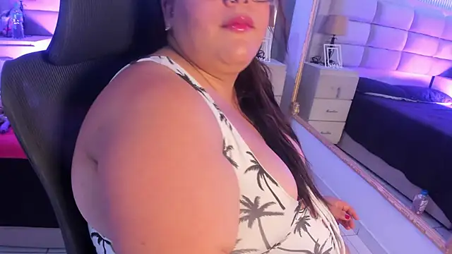 Snapshot of AbbyRogers1 chatting on 05-24-26, 04:34 AbbyRogers1 online show from 05-24-26, 04:34