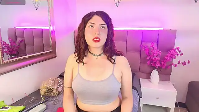 Snapshot of CassieRosse_ chatting on 05-27-26, 04:20 CassieRosse online show from 05-27-26, 04:20