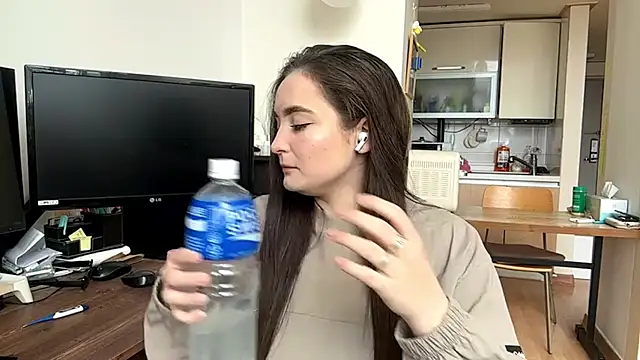 Marry Stritteded online show from 04-04-26, 02:07