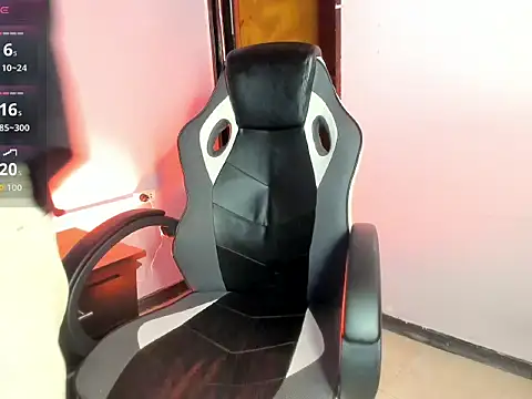 Snapshot of JeremySanders1_ chatting on 04-06-26, 01:23 JeremySanders1 online show from 04-06-26, 01:23