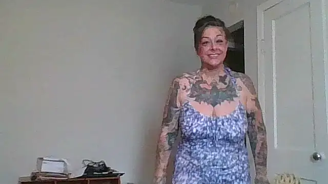 Snapshot of Kitty_bang chatting on 07-19-26, 05:42 Kitty bang online show from 07-19-26, 05:42