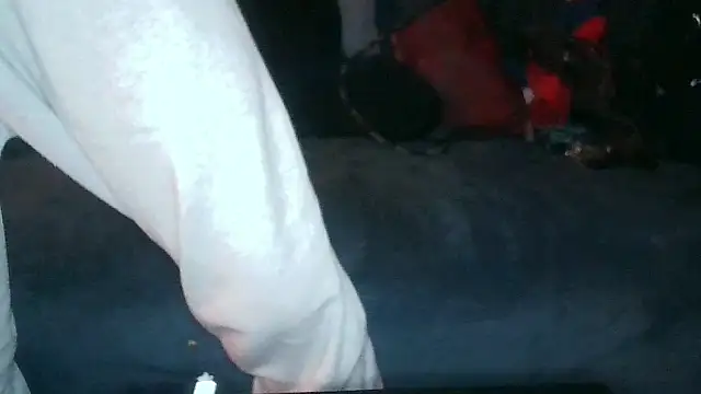 JRNBLU44 online show from 04-11-26, 09:18