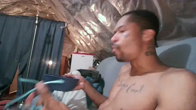 JRNBLU44 online show from 04-12-26, 11:02