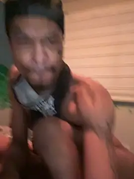 JRNBLU44 online show from 04-15-26, 11:27